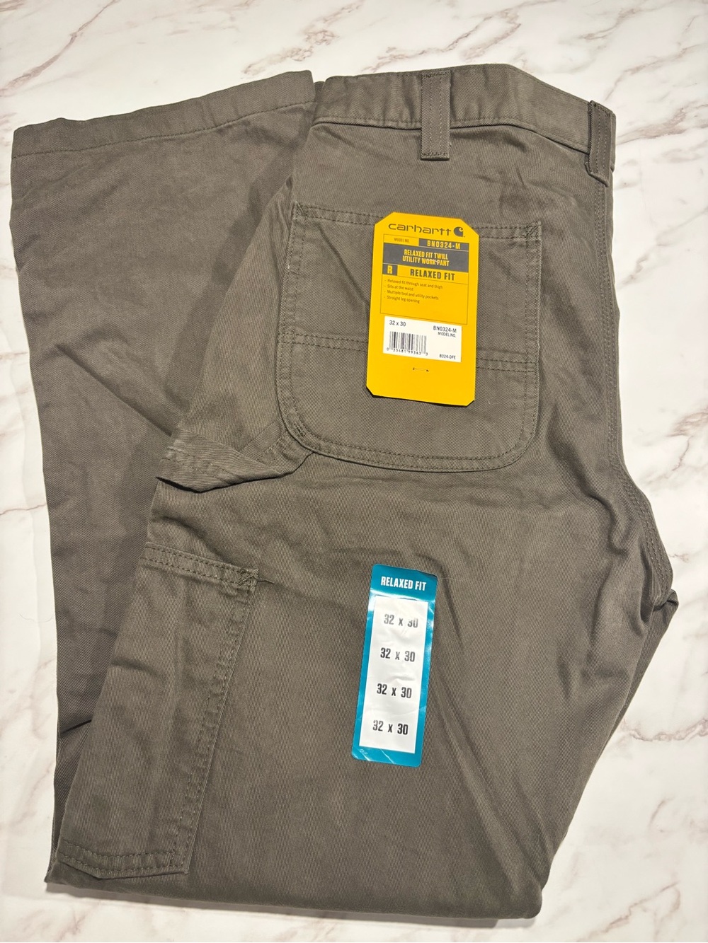 Carhartt Men’s Relaxed Fit Cargo Pants in Olive Drab
